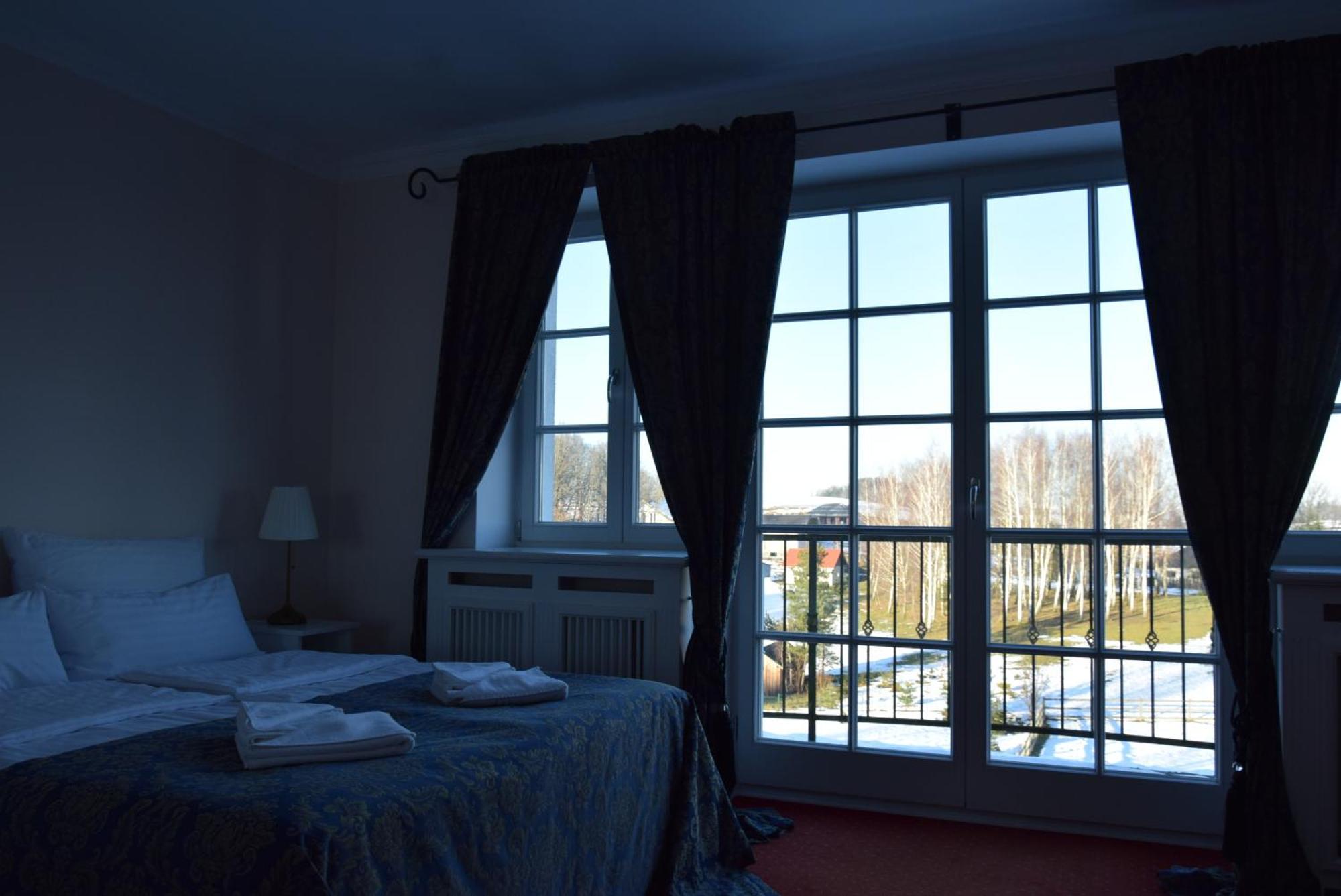 Palac I Folwark Nemino Sierakowice  Dış mekan fotoğraf