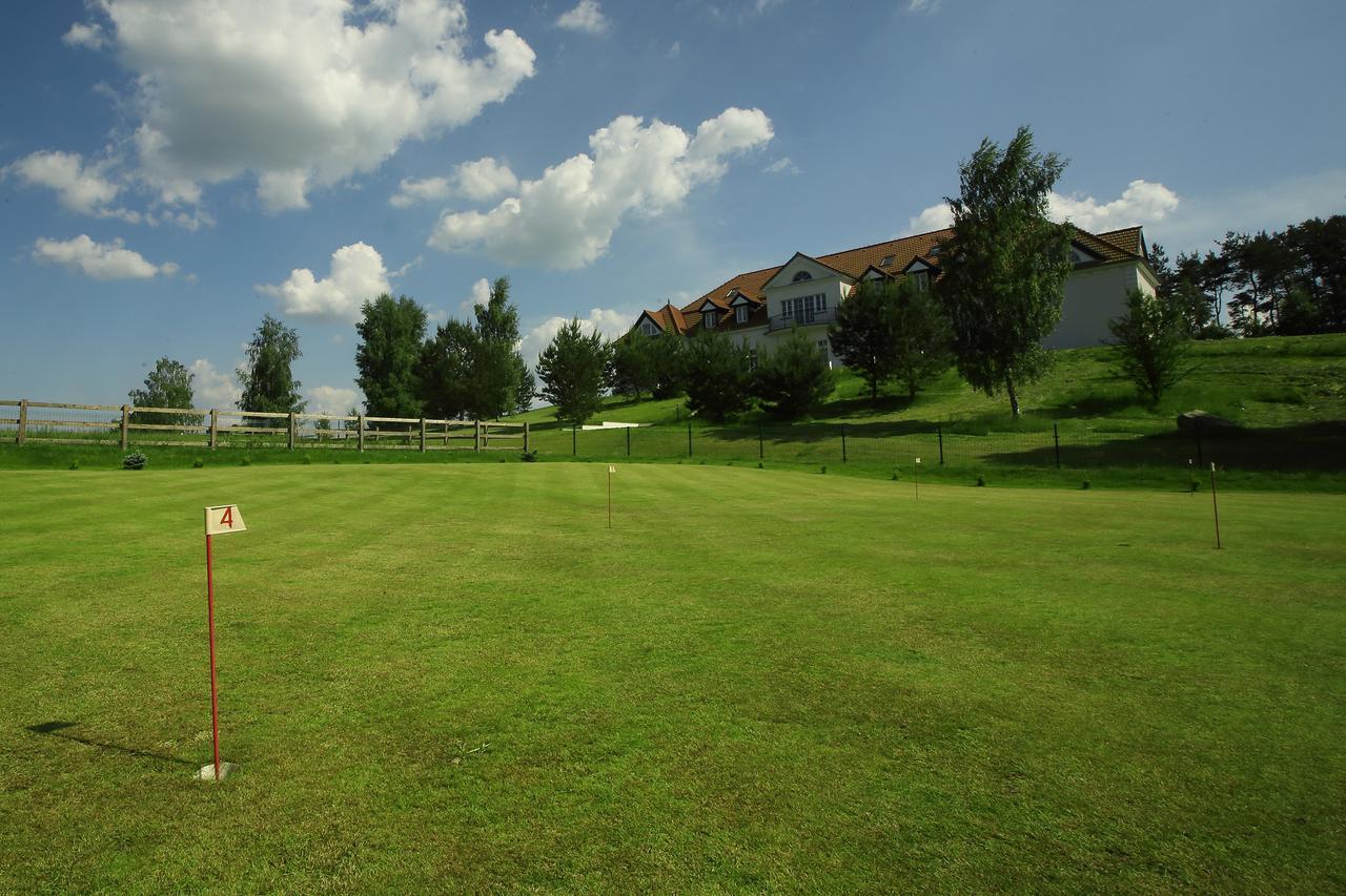 Palac I Folwark Nemino Sierakowice  Dış mekan fotoğraf
