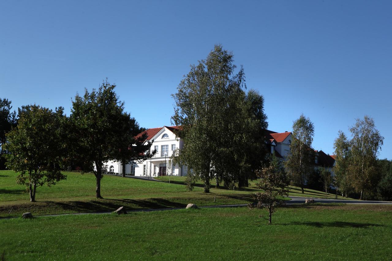 Palac I Folwark Nemino Sierakowice  Dış mekan fotoğraf
