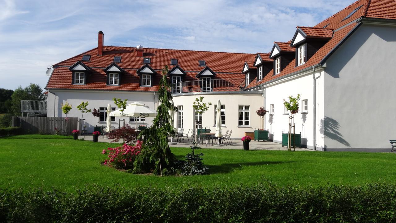 Palac I Folwark Nemino Sierakowice  Dış mekan fotoğraf
