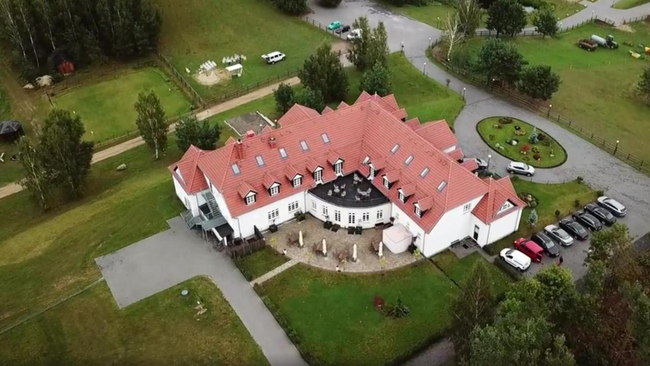 Palac I Folwark Nemino Sierakowice  Dış mekan fotoğraf